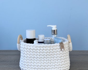 Knitted storage basket. Bathroom Storage. Organizer for cosmetics. Home decor. Housewarming gift. Shipping from Europe. Korb gehäkelt