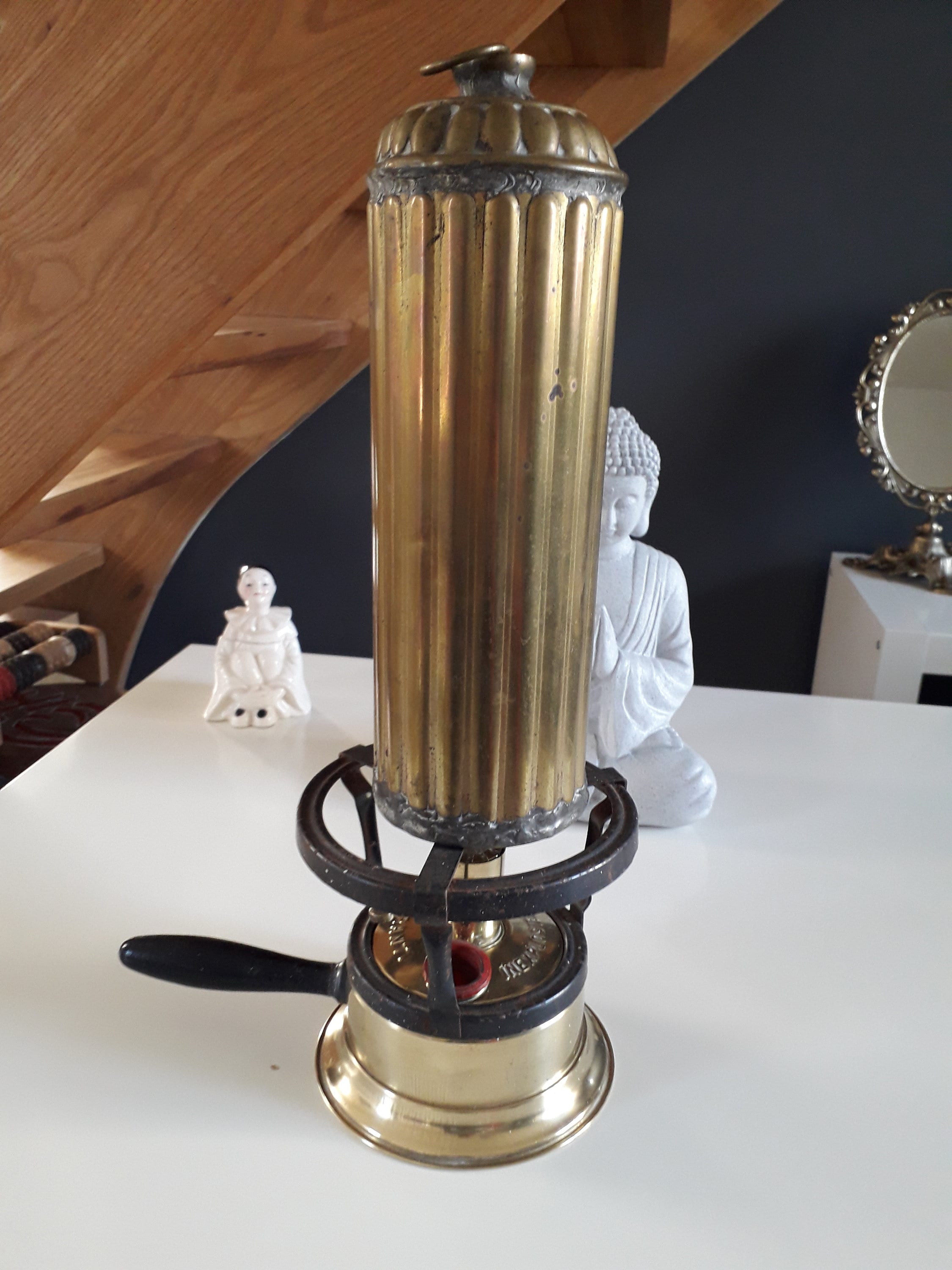 Old Réchaud et Ancienne Bouillotte en Cuivre