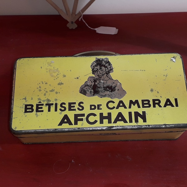 Vieille boite confiserie "Bétises de Cambrai"