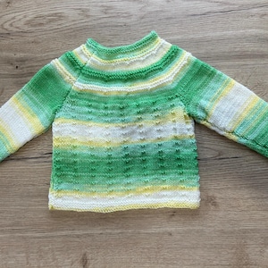 Jersey unisex tejido a mano. Ropa de 9 a 12 meses. Jersey hecho en casa. Jersey hecho a mano. Jersey de punto. Jersey de lana. Jersey neutro.