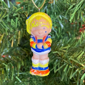 Rainbow brite. Homemade decoration. Handmade decoration. Christmas decoration. Vintage toy. Retro toy. Recycled toy. Sustainability.