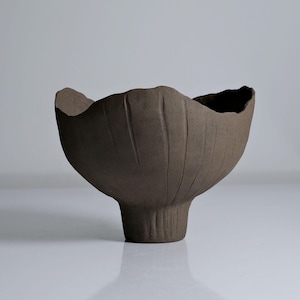 Handmade Ceramic Vase – Modern Sculptural Pottery, Unique Decorative Art Object, Minimalist Home Decor