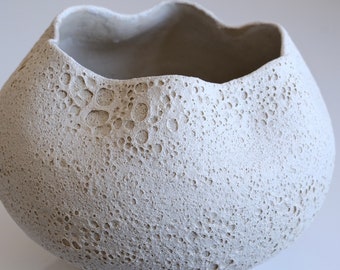 Ceramic Sculpt / Sculptural Vase / Modern Ceramic Art / Contemporary Art Decor / Unique and Stylish Vase