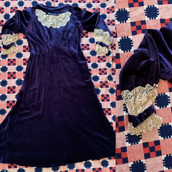 1930s Navy Blue Silk Velveteen and Lace Gown [lrg/