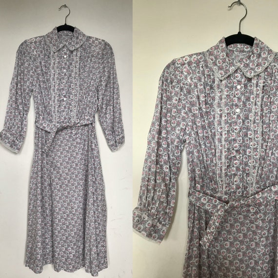 1930s cotton feedsack dress with puffed sleeves