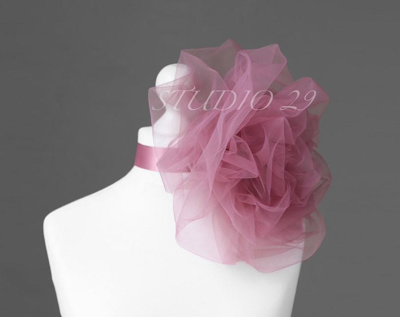Large rose mauve tulle flower choker necklace with satin ribbon bow tie Oversized fabric flower choker Tulle necklace Photoshoot choker flower neck tie