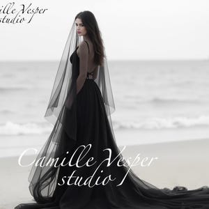 Black veil 2 layers. Black tulle wedding veil. Long black bridal veil with blusher. Black two tier veil. Gothic veil. Black tulle veil