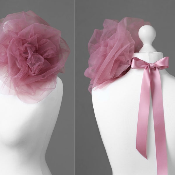 Très grand collier ras de cou fleurs en tulle avec noeud papillon en satin Rose mauve Grandes fleurs en tissu collier ras du cou Collier en tulle cravate fleurs en tulle