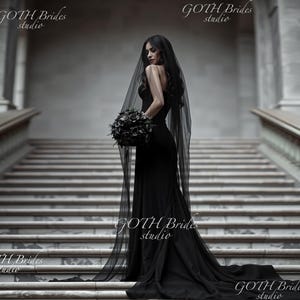 Long black bridal veil. Black tulle wedding veil. Black veil 2 layers. Gothic wedding veil. Goth bridal veil. Alternative veil