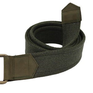 unisex green webbing d ring belt with leather detail