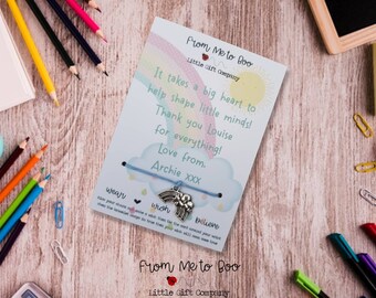 Bracelet porte-bonheur pour le personnel de crèche ~ Il faut un grand cœur pour façonner les petits esprits ~ Bracelet arc-en-ciel ~ Cadeau pour enseignant·e ~ Cadeau pour assistante maternelle ~ Cadeau arc-en-ciel