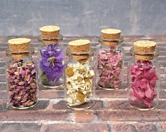 Dried Flowers and Petals Mini Bottles. Resin Inclusions Jewelry Soap Candles Potpourri Bridesmaid Gift Mother's Day Gift