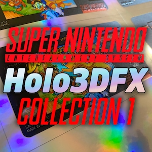 Może przedstawiać: Kolekcja kart Holo3DFX Super Nintendo Entertainment System. Karty prezentują żywą grafikę i tekst "Holo3DFX COLLECTION 1" w holograficznym wzornictwie. Karty są oznaczone "SNS UK USA MADE IN JAPAN".