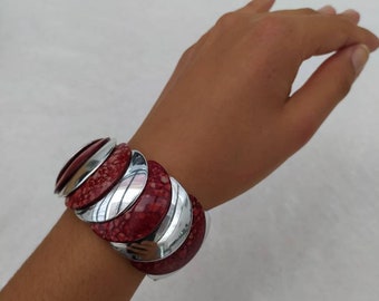 Top red bracelet