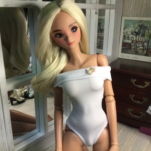 Smartdoll Off the Schulter Body anzug mit Perle und Strass Detail