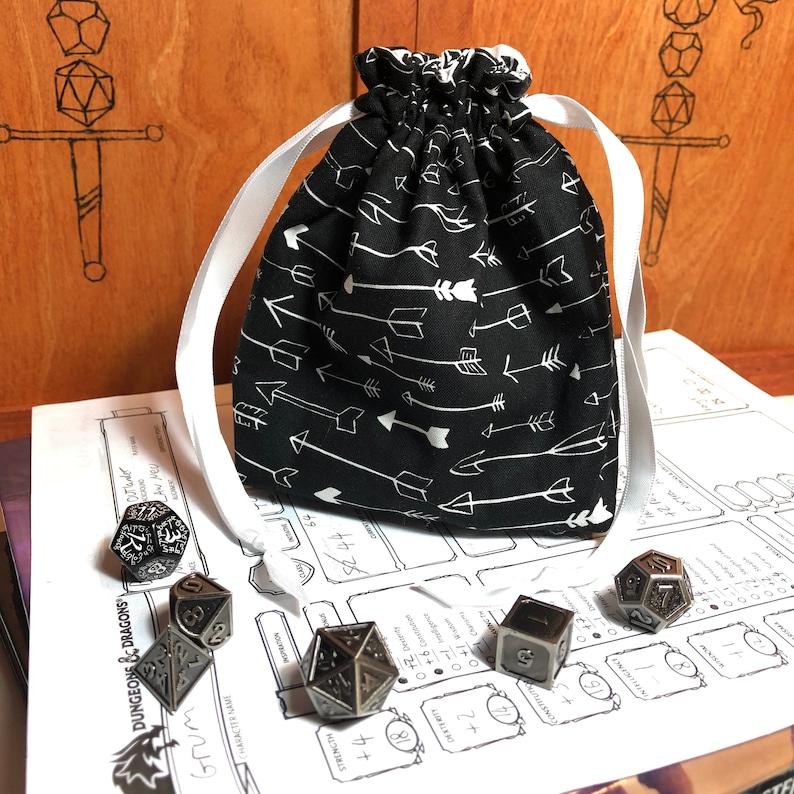 Tabletop Gaming Pathfinder Pouch Dungeons and Dragons Bag of Holding D/&D Arrows and Feathers Archer Dice Bag RPG