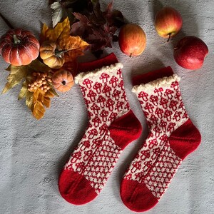 Handmade knitted fancy woman pretty Wool Socks size 6