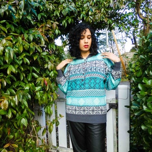 Vintage Teal Geometric Sweater Size M Pure Wool Sweater Vintage Sweater Cosy Women's Sweater // Winter Sweater image 3