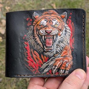 Portafoglio tigre, portafoglio animale, portafoglio in vera pelle 3D intagliato a mano, portafoglio goffrato, portafoglio lavorato a mano, portafoglio bifold, portafoglio da motociclista