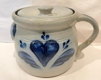 Słoik na ciasteczka z kamionki z solną glazurą, Rowe Pottery Works, 1991, niebieskie serce