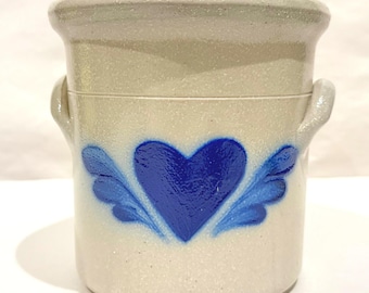 Jarra de gres Salmon Falls, 1997, azul cobalto, con motivo de corazón y asa, Dover, NH