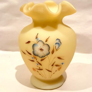 Rare Fenton Vase - Etsy