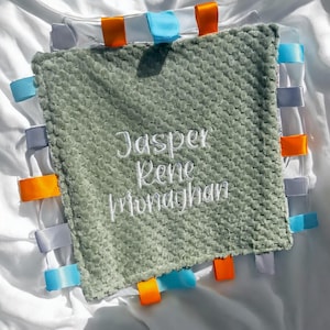 Baby comfort cloth, baby Taggiez, Newborn baby gift, Customised baby gift, Baby lovey, Snuggle tag blanket, cuddle buddy