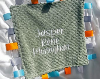 Personalised Baby Taggie, Custom Baby Comforter Taggie Blanket with Name, Sensory Tag Blanket