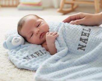 パーソナライズされた男の子向けギフト、クマの掛け布団、柔らかいブランケット、新生児のウェルカムホームギフト