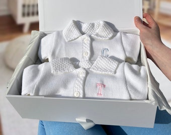 Baby twin cardigans gift set, personalised twin baby gift set, White Knitted Cardigan, Newborn white cardigan, white christening cardigan,