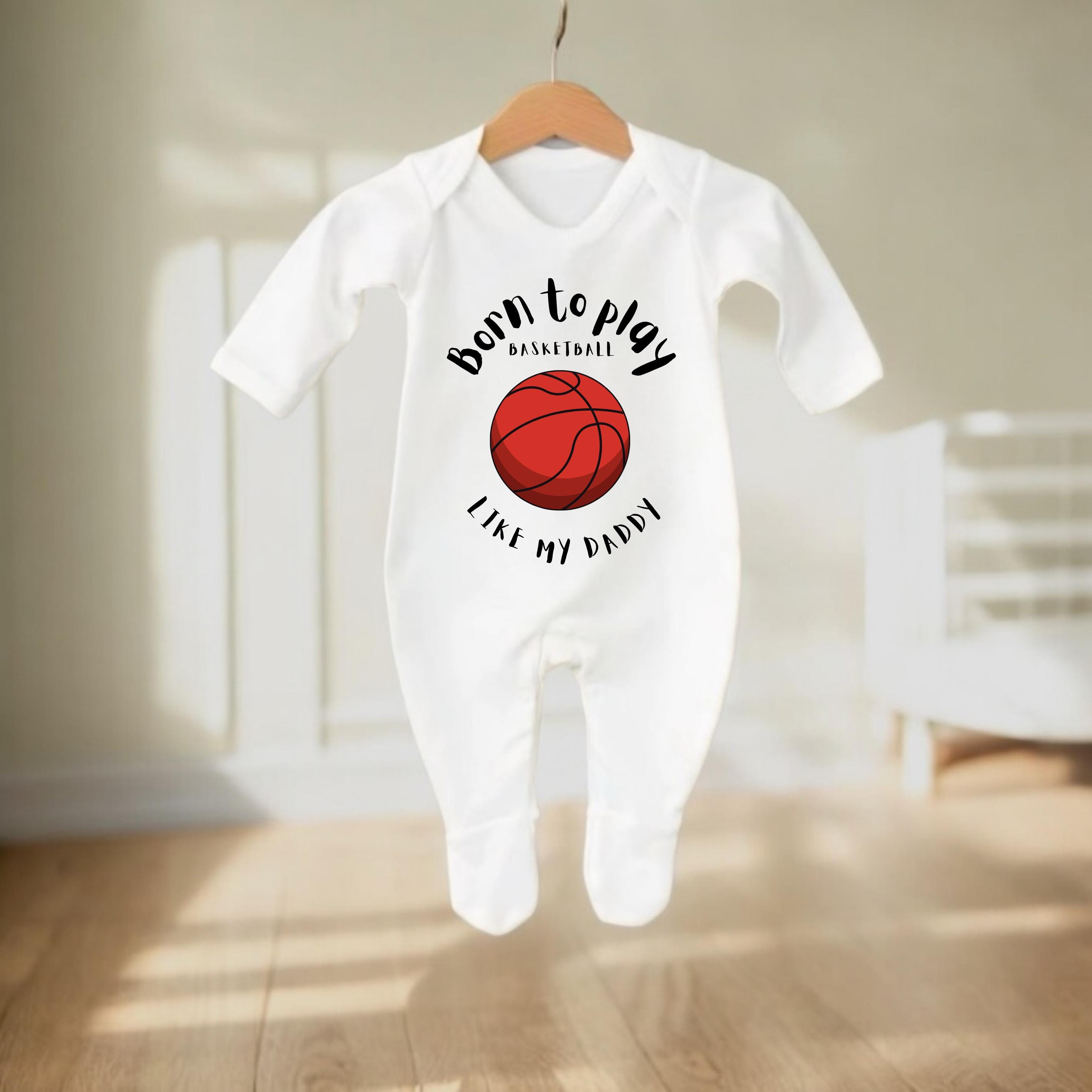 Tutina per bambini con scritta Born to Love Spurs Just Like Daddy in morbido cotone pettinato 100% a tema calcistico per tifosi di calcio, bianco, 0-3 Months