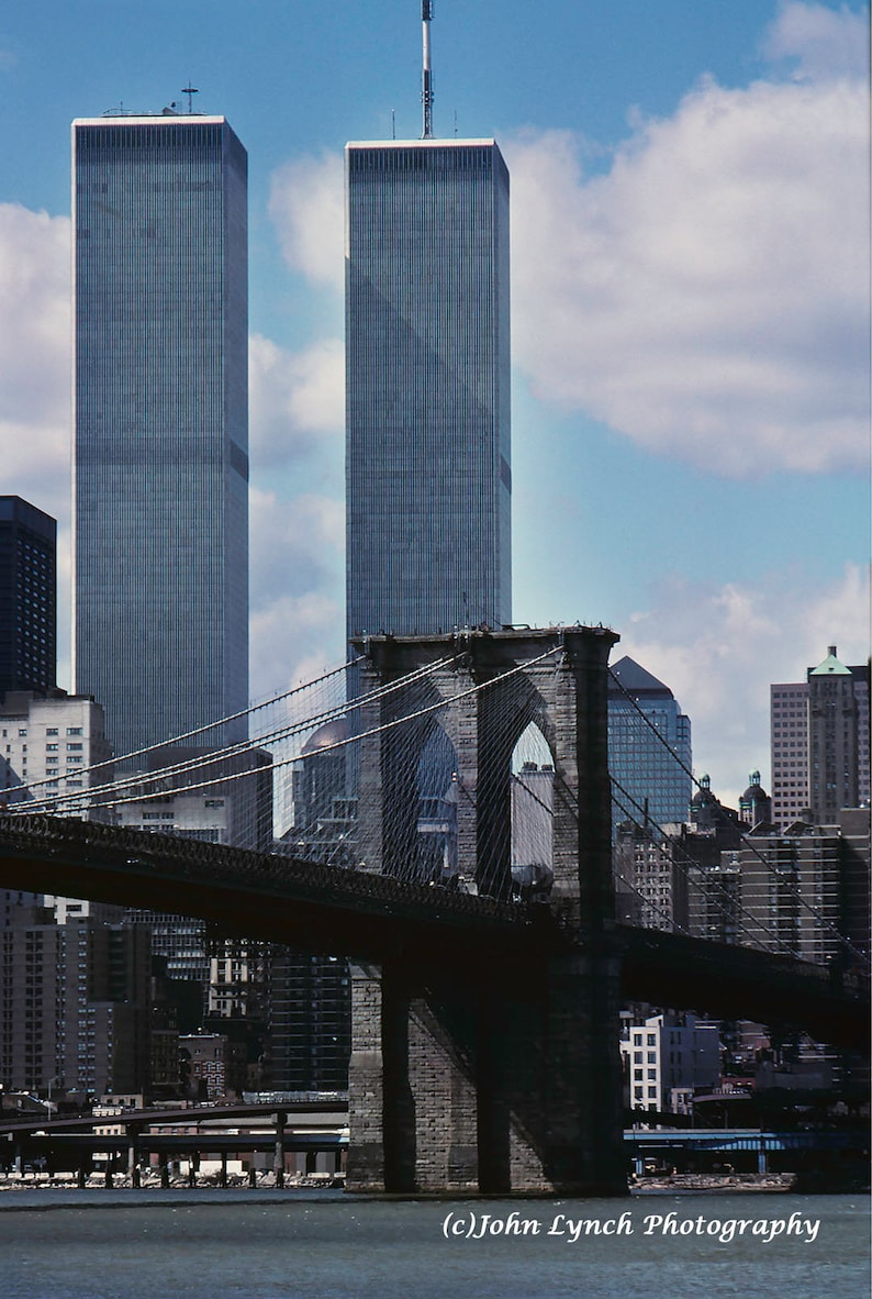 Twin Towers, Brooklyn Bridge, World Trade Center image 1