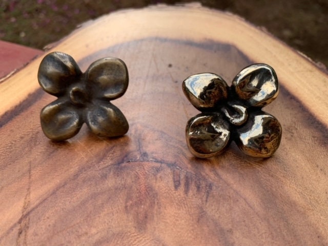 Pn By Costello Coastal Knobs On Flower Cabnet & Drawer Pulls | Marne Lfe Artsts, Plumera
