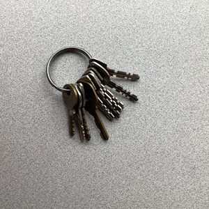 Vintage Keys - Old Master Lock Keys - Collectable Keys - Milwaukee Wi ...