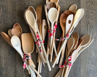 Set of 8 Wooden Utensils / Spoons / Spatulas - Farmhouse Kitchen, Vintage Kitchen, Baking and Cooking Utensils, Wooden Serving Ware