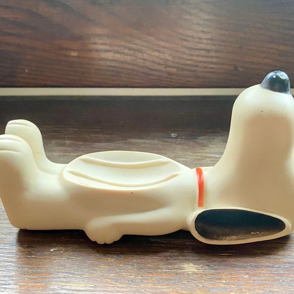 Snoopy Floating Soap Dish - Vintage Snoopy - Snoopy Decor - Avon Snoopy Soap Holder - Avon Collectible - Dog Soap Dish