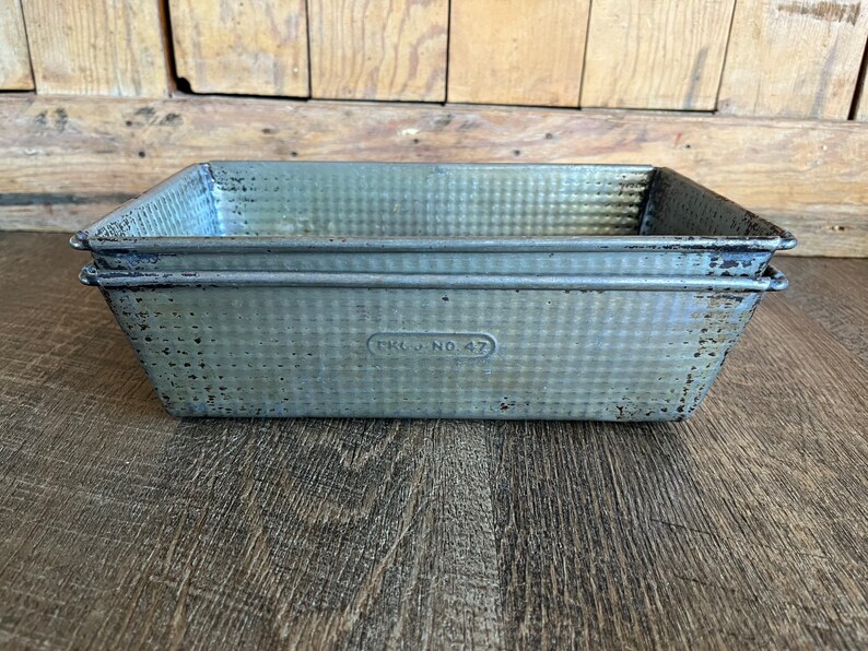 Pair of Ekco No. 47 Large Bread Loaf Pans Waffle Texture 9 Etsy