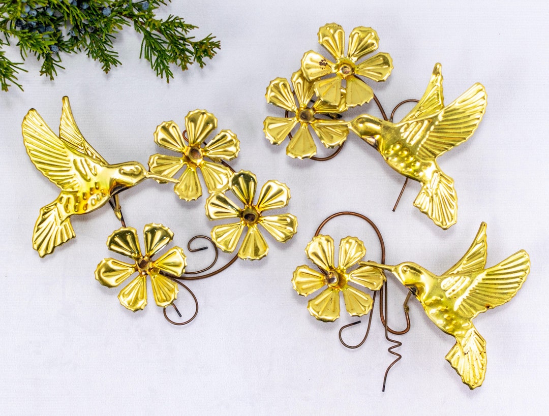 Vintage Brass Hummingbirds / Brass Hummingbird Decor / Hummingbird Wall