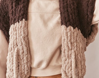 Chunky Chenille Vest [brown/tan]