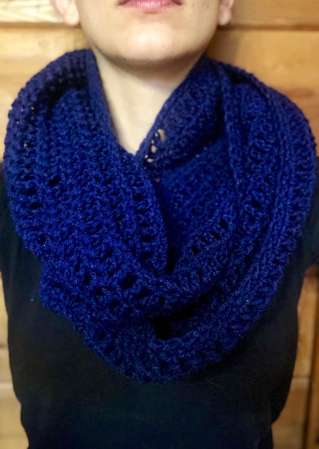 Infinity Loop Cowl Scarf / Crocheted Navy Blue Scarf - Etsy