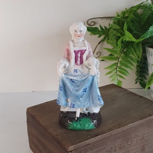 Vintage Kitsch Female Georgian Regency Period Dress Figurine