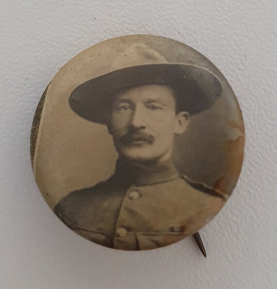 Old Captain/Ranger/ Colonel Pin Badge Small