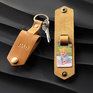 cadeau voor hem, fotosleutelhanger cadeau, gegraveerde sleutelhouder, herenaccessoire cadeau, leren foto&#39;s sleutelhanger cadeau, fotosleutelhanger