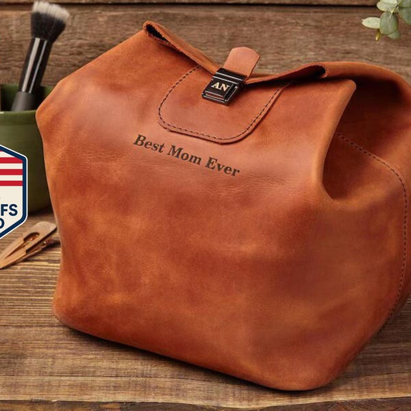 Leather makeup bag, toiletry bag gift, womens custom gift, travel cosmetic beauty bag, custom dopp kit, anniversary gift for her