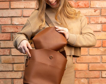 Brown shoulder bag with adjustable webbing, womens crossbody bag, vegan leather bucket bag, small work bag for her