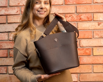 Small shoulder bag with adjustable strap, womens crossbody bag, vegan leather bucket bag, small work bag for her