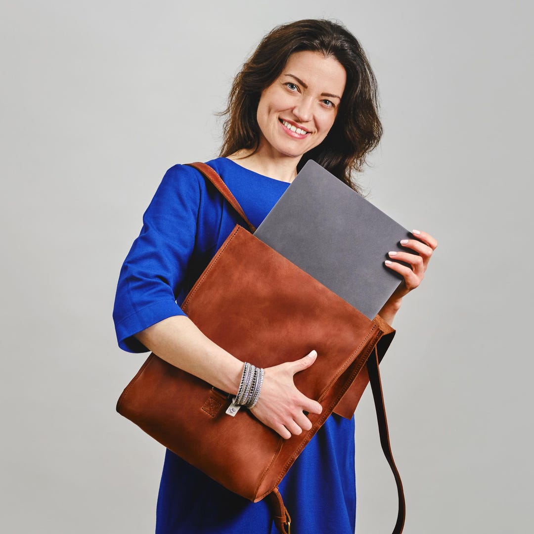 mochila maletin portatil piel mujer