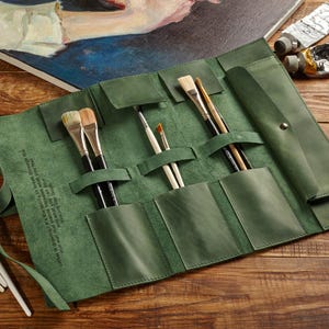 Leather brush roll, gift for artist, drawing toll kit bag, paint brush holder, leather artist roll, womens birthday gift