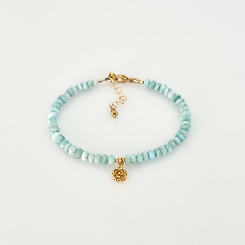Bracelet en larimar bleu, bracelet à breloques larimar naturel dominicain en or vermeil, bracelet en perles de larimar AAA , bijoux de mariée, bijoux de plage image 2