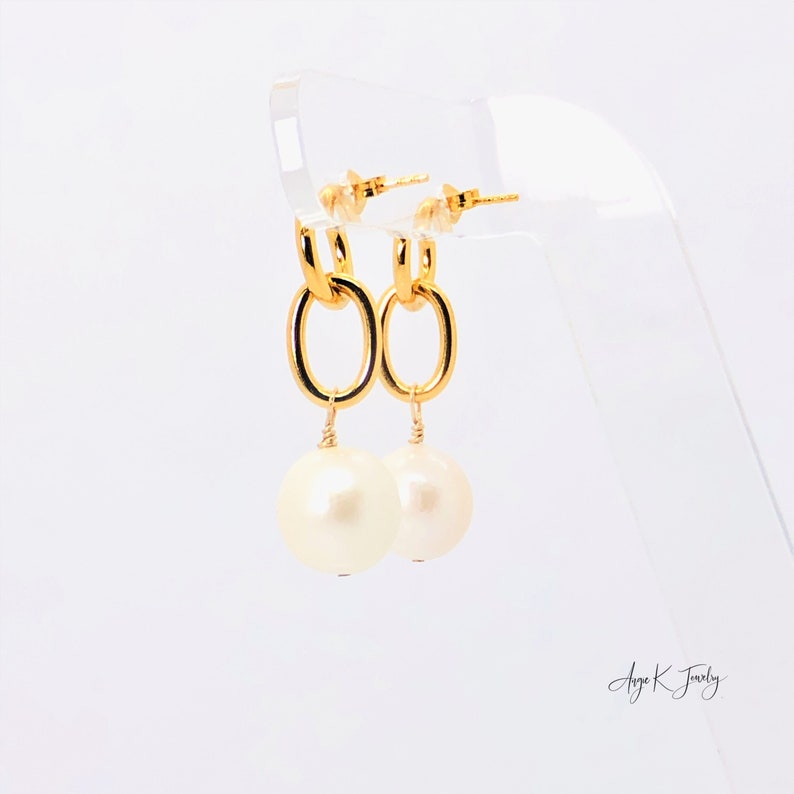 Pearl Earrings, White Baroque Pearl Earrings, Pearl Dangle Earrings, Bridal Earrings, Pearl Gold Vermeil Stud Earrings, One Of A Kind Gift immagine 6